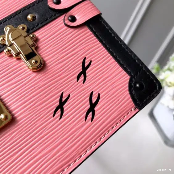 CHANELUTCH Vuitton TRUNK Louis 0702